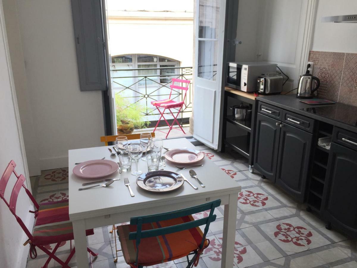 Chez Noelle Et Emmanuel Apartment มงต์เปอลิเยร์ ภายนอก รูปภาพ